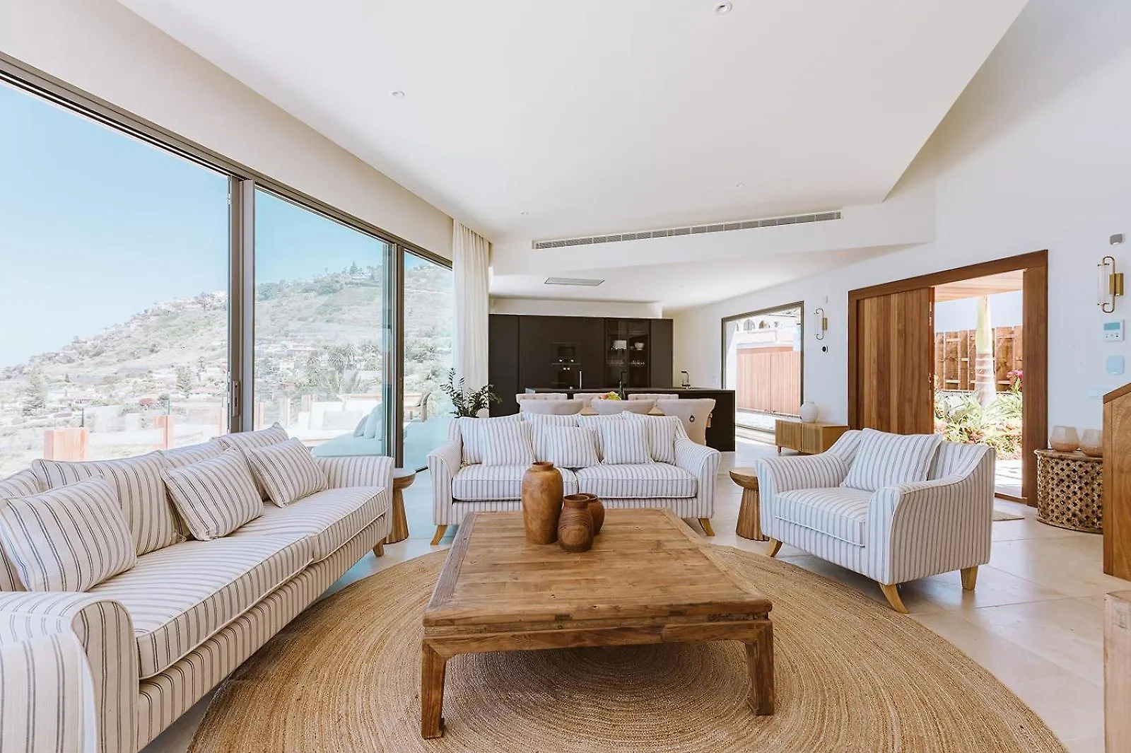 Serenity Villa On The Cliff With Climatized Pool Sauzal